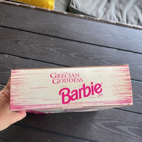 NRFB - Grecian Goddess Barbie Doll - From The Great Eras Collection a Volume 7 - Picture 13 of 14